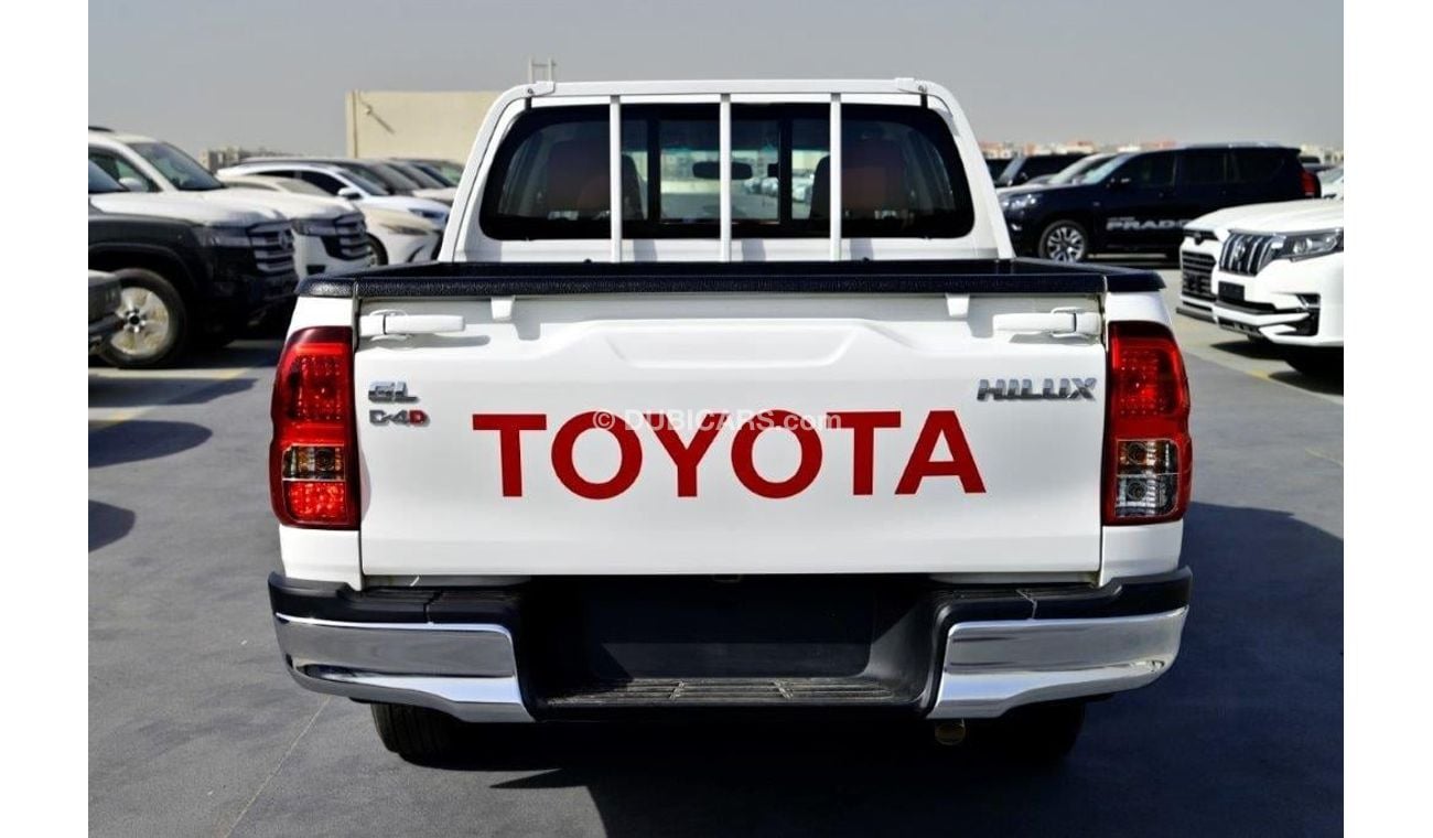 تويوتا هيلوكس 2024 MODEL HILUX DOUBLE CAB GL 2.4L DIESEL 4X2 MANUAL TRANSMISSION