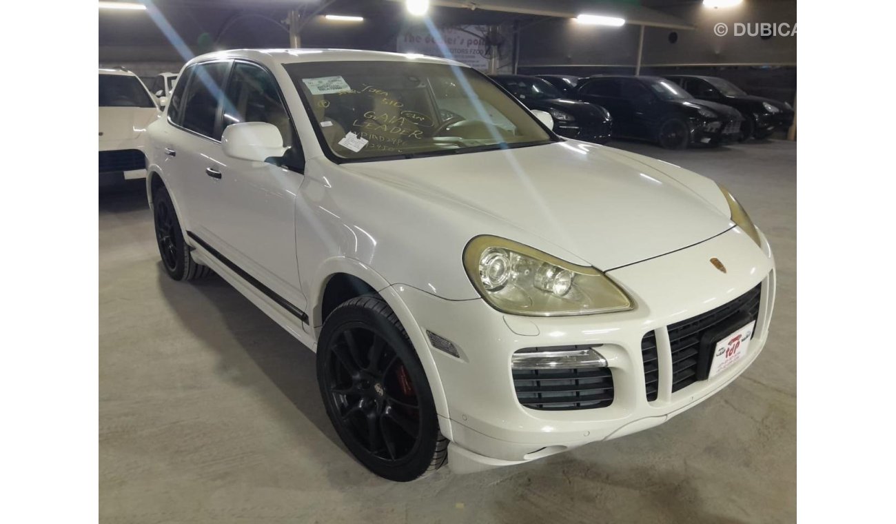 بورش كايان جي تي أس PORSCHE CAYENNE GTS 4.8L 2008 WITH SUNROOF, BOSE SOUND SYSTEM, AND MORE..