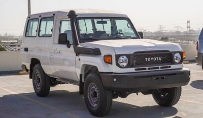 Toyota Land Cruiser Hard Top 4.0L V6 A/T