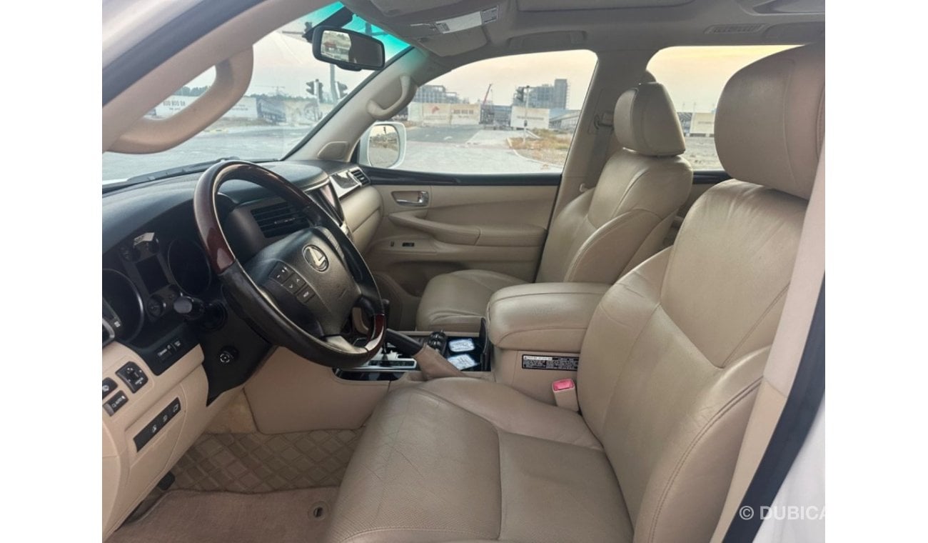 Lexus LX570 MODEL 2010 GCC CAR PERFECT CONDITION INSIDE AND OUTSIDE FULL OPTION SUN ROOF