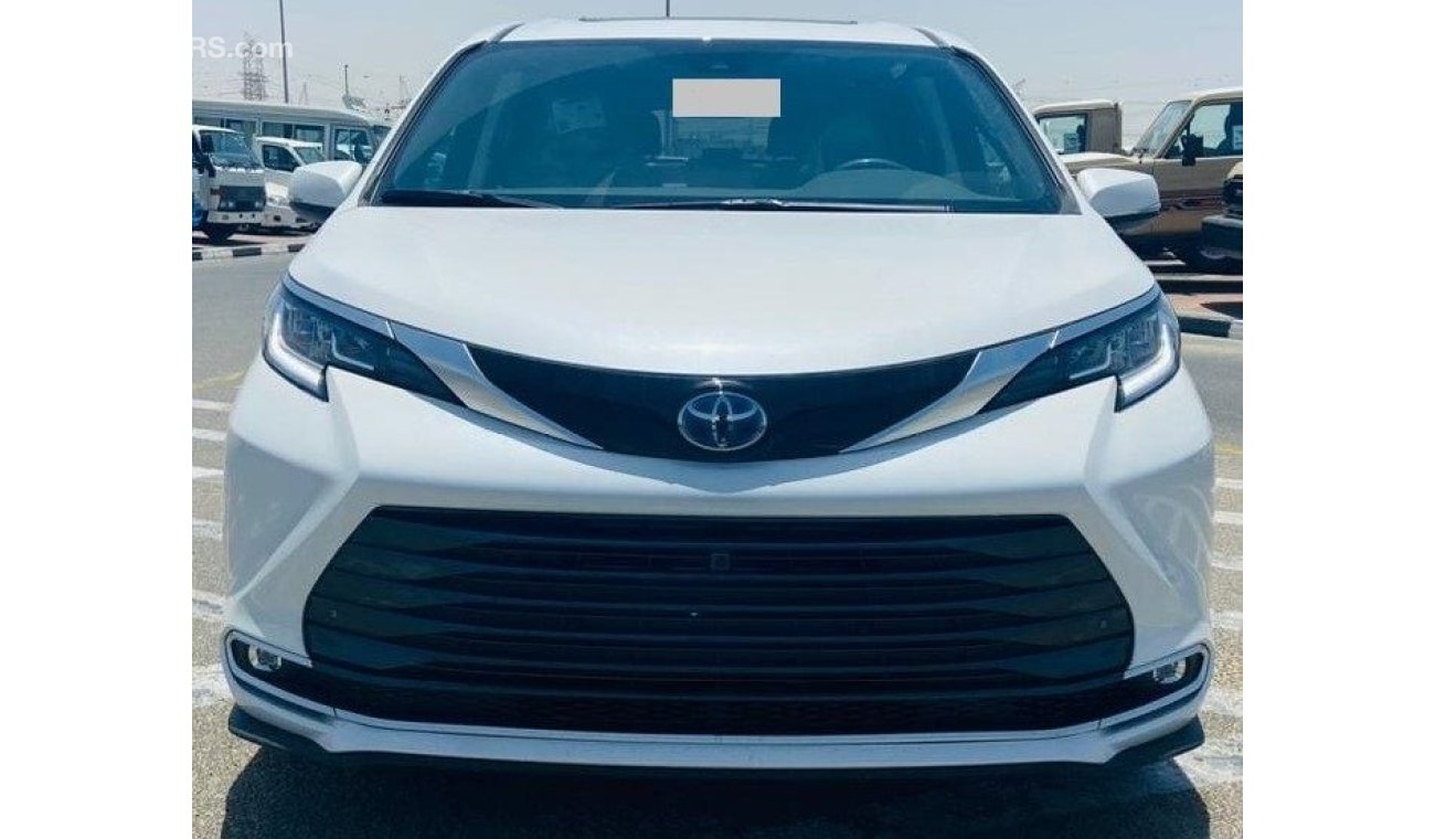 تويوتا سيينا Toyota Sienna Hybrid -AWD -2024