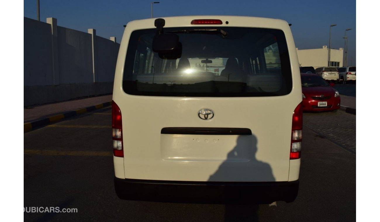 Toyota Hiace GL - Standard Roof Toyota Hiace Bus, Model:2014. Excellent condition