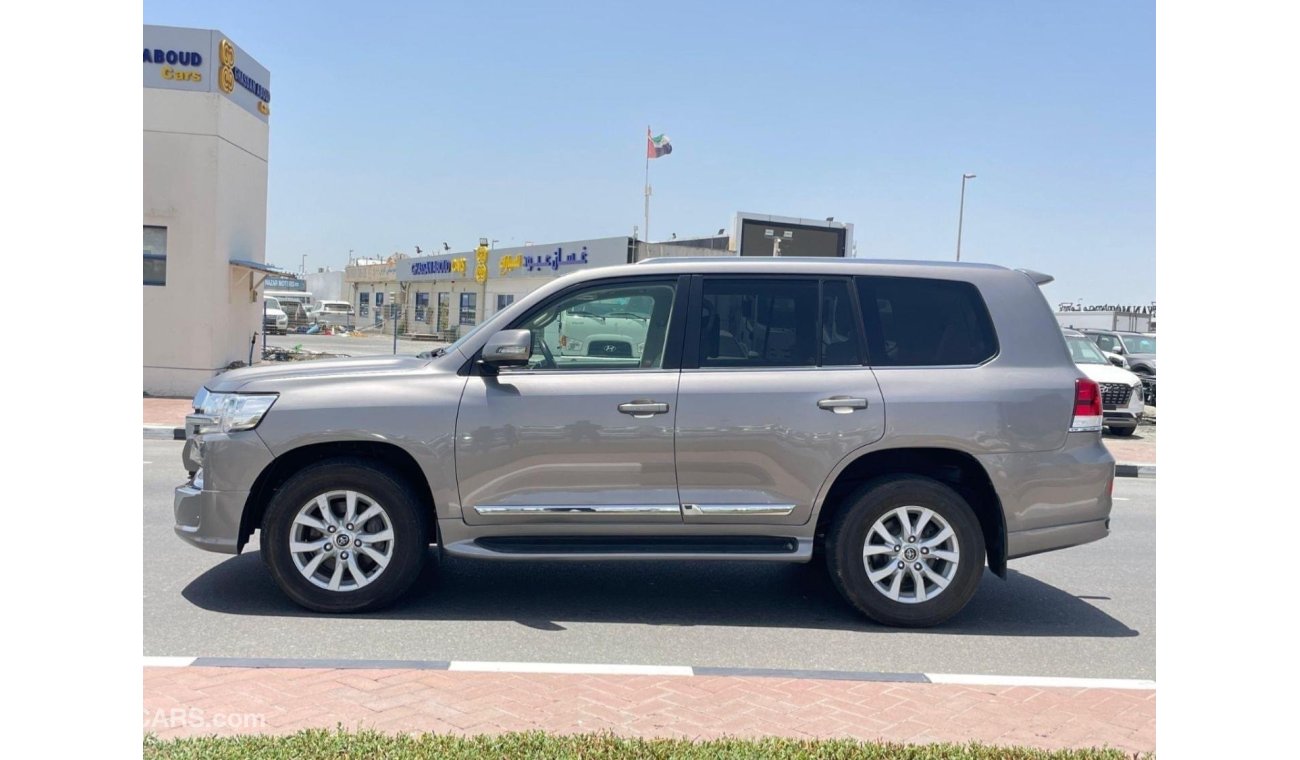 Toyota Land Cruiser Toyota landcuriser Sahara  2019 Full Option