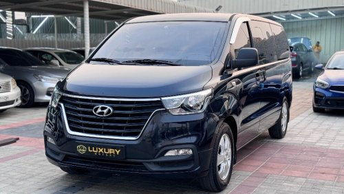 Hyundai H-1 Starex