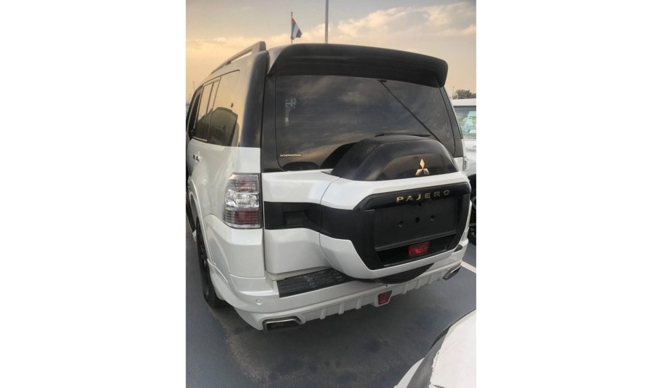 ميتسوبيشي باجيرو Mitsubishi Pajero 3.5L Petrol 2020