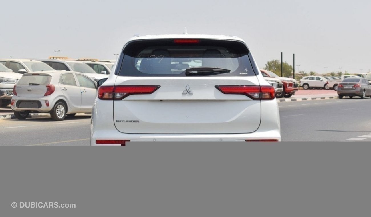 ميتسوبيشي آوتلاندر Brand New Mitsubishi Outlander 2.5L | A/T |White/Black| Petrol | 2023 | For Export Only