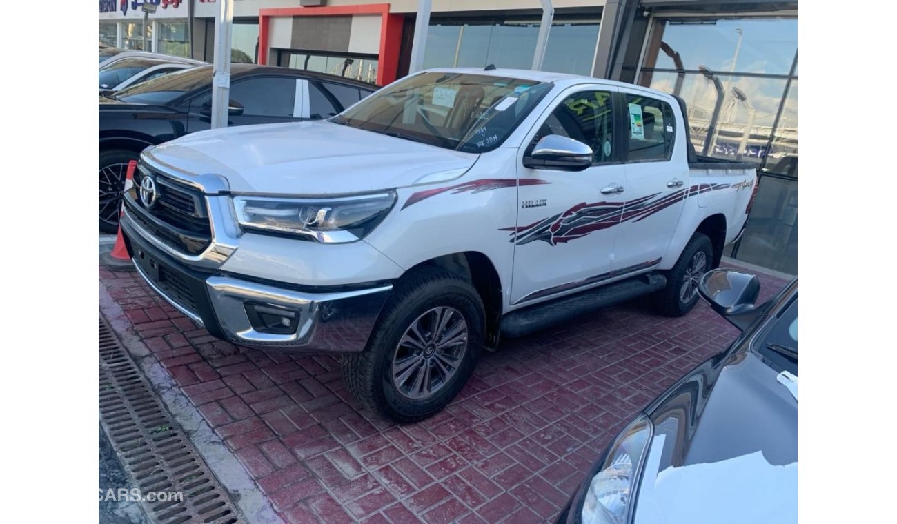 تويوتا هيلوكس TOYOTA HILUX 2.7L SGLX 2024 MODEL PETROL 4WD AUTOMATIC