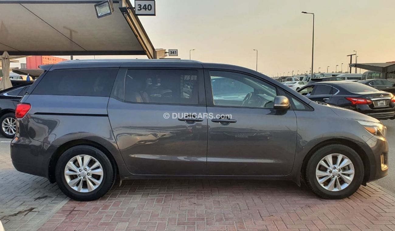 Kia Sedona Lx 3.3L 6V without accident