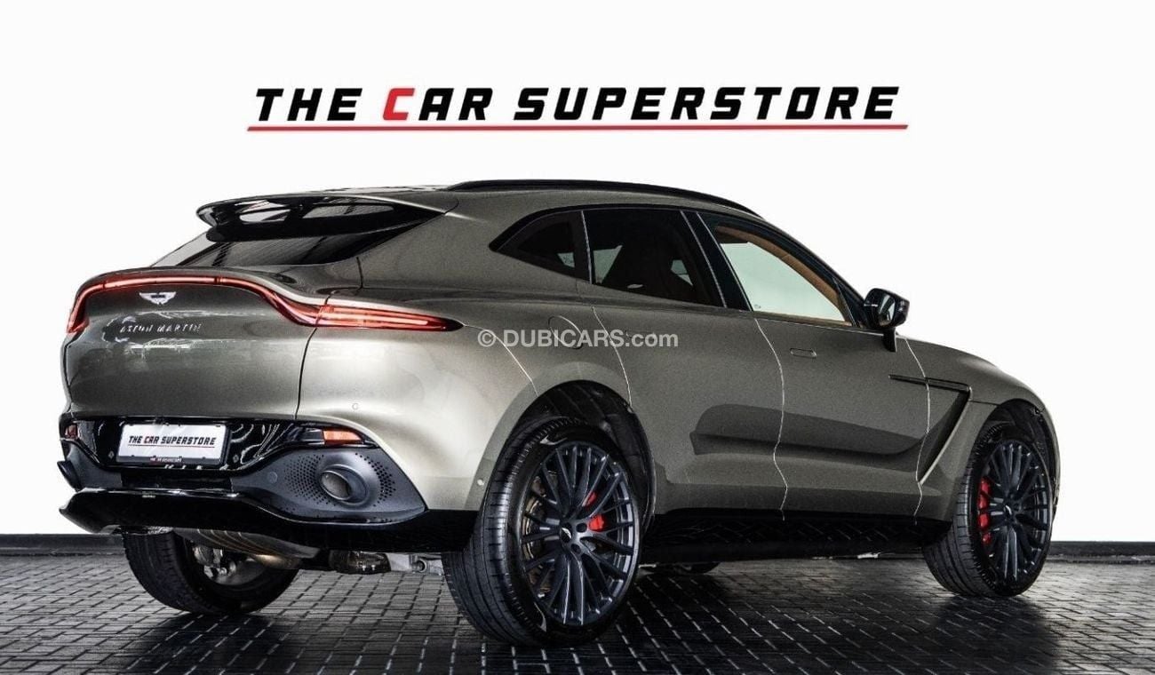 Aston Martin DBX 2023 - ASTON MARTIN DBX - DELIVERY KMS - CARBON PACKAGE - WARRANTY AVAILABLE