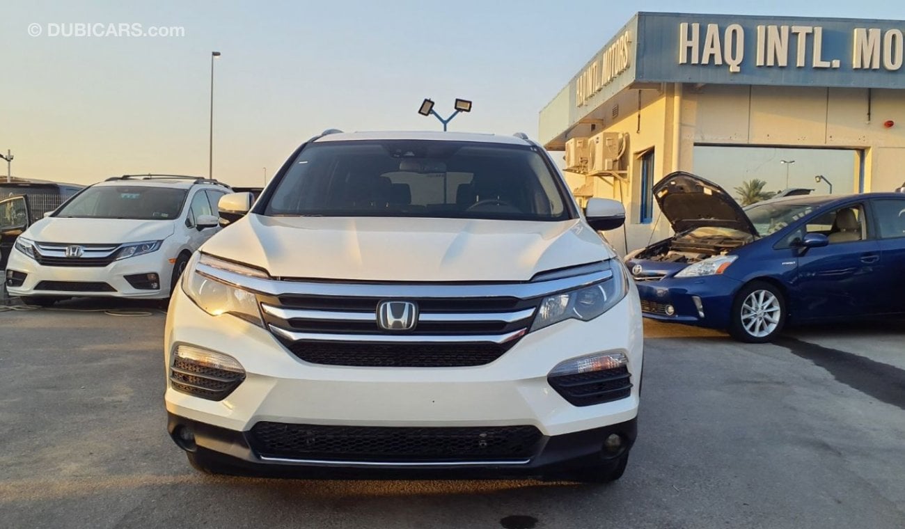 Honda Pilot Touring HONDA PILOT AWD 2018