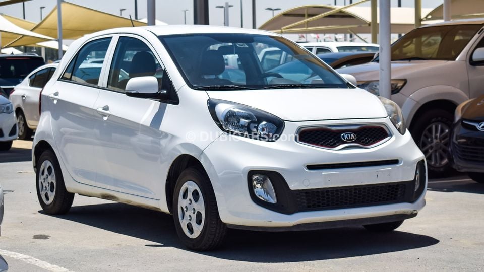 Kia Picanto for sale: AED 18,000. White, 2015