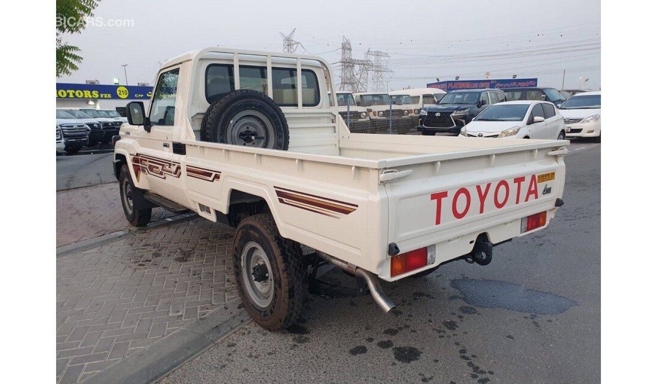 تويوتا لاند كروزر بيك آب LC79 SC PICKUP - 4.2L - V6 - DIESEL