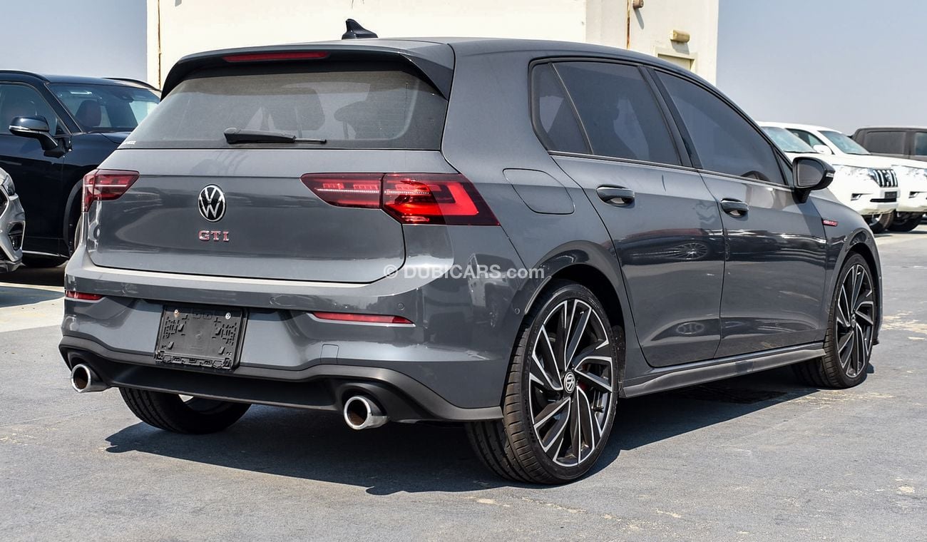 فولكس واجن جولف GTI