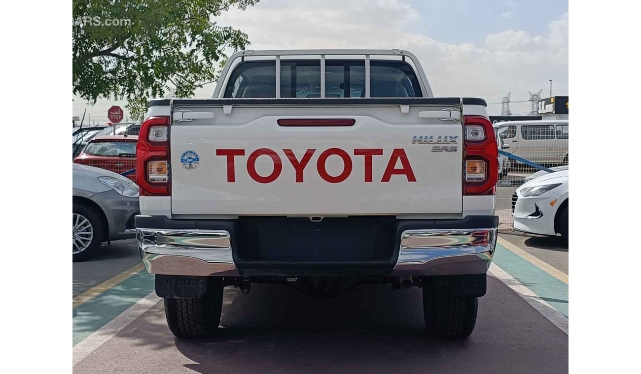 Toyota Hilux Wide Body, 2.4L Diesel, 4X4, M/T, Power lock / Windows / SPECIAL PROMOTION (CODE # HDDWMM2)