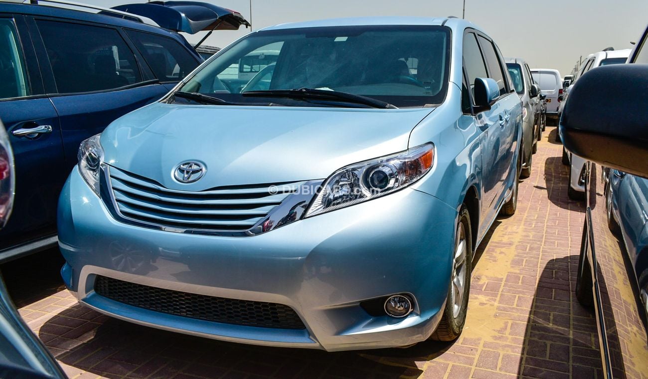 Used Toyota Sienna 2017 For Sale In Dubai - 323459