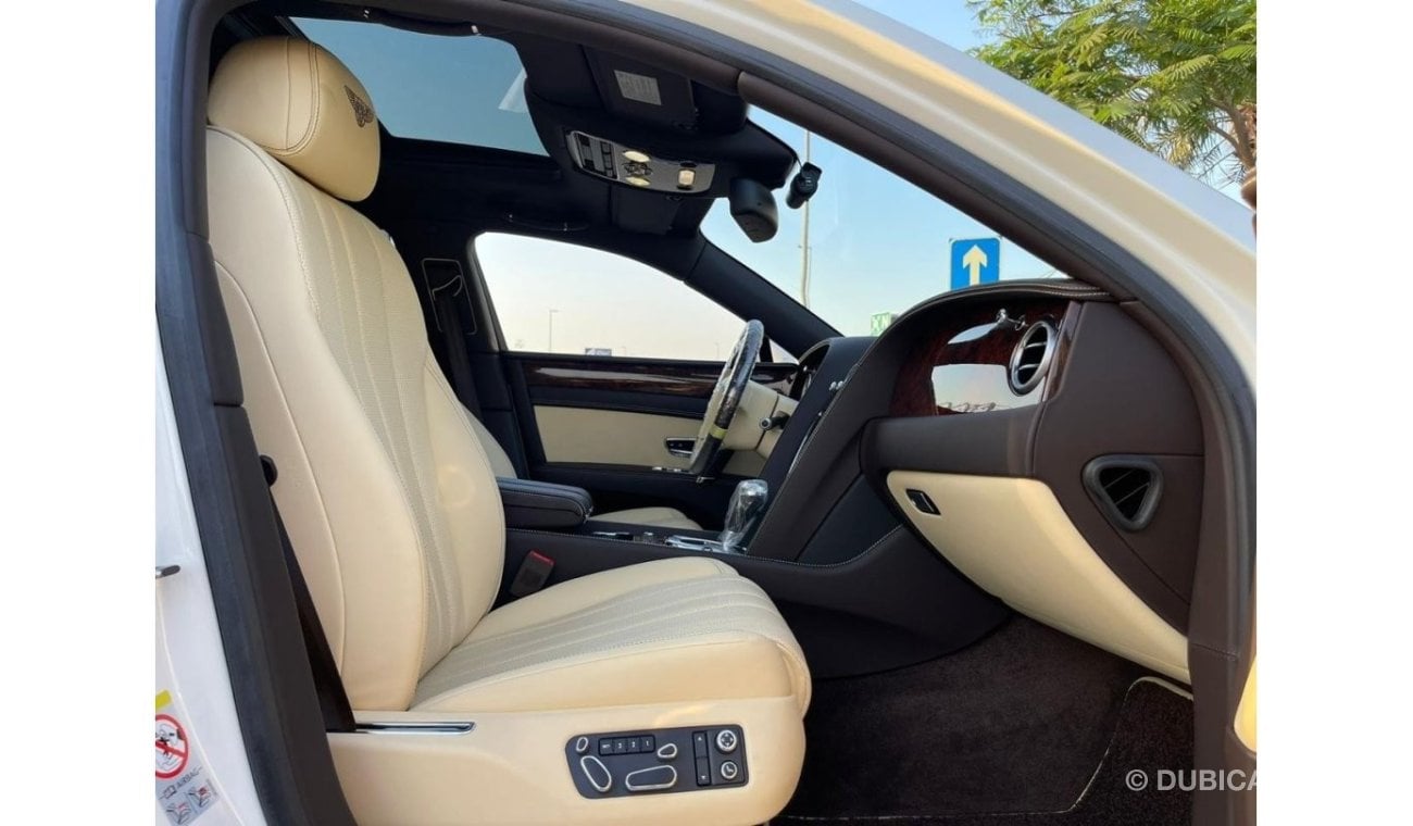 بنتلي كونتيننتال فلاينج سبر FLYING SPUR W12 FULL OPTION