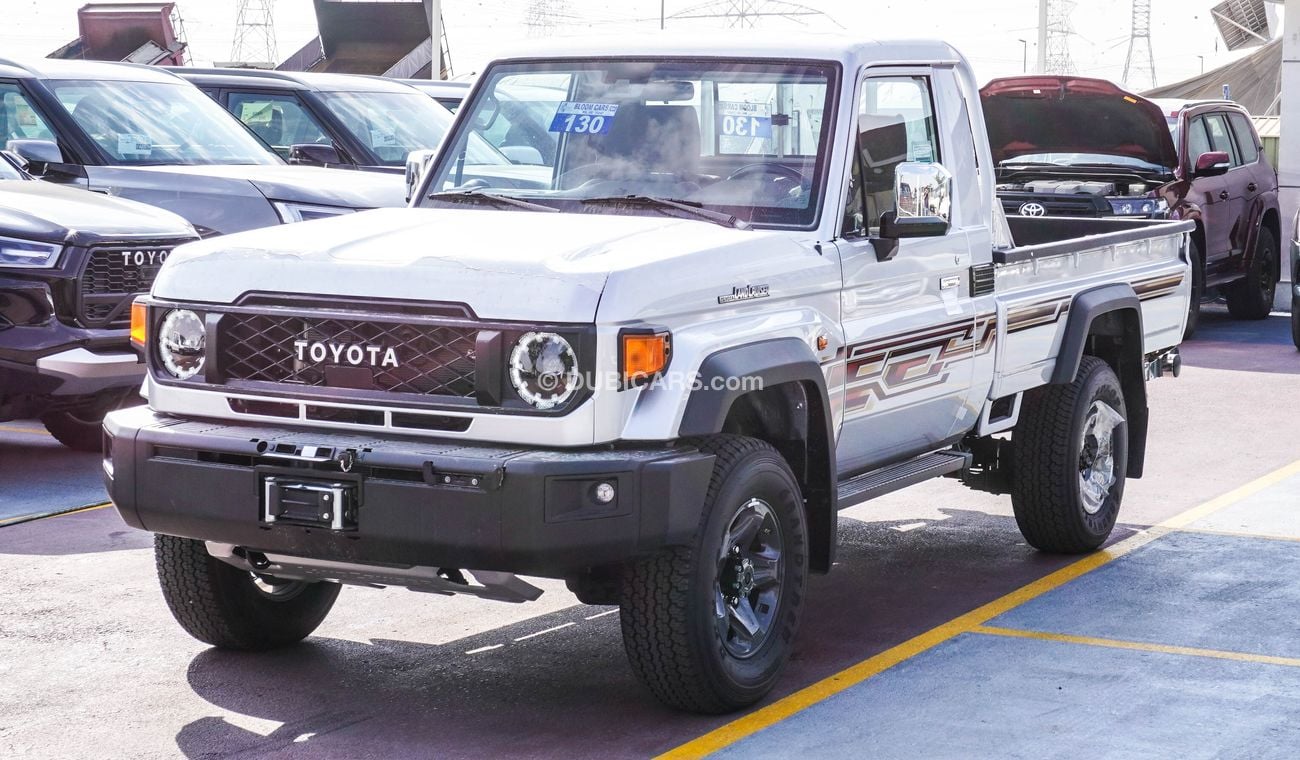 Toyota Land Cruiser Pick Up LX V6