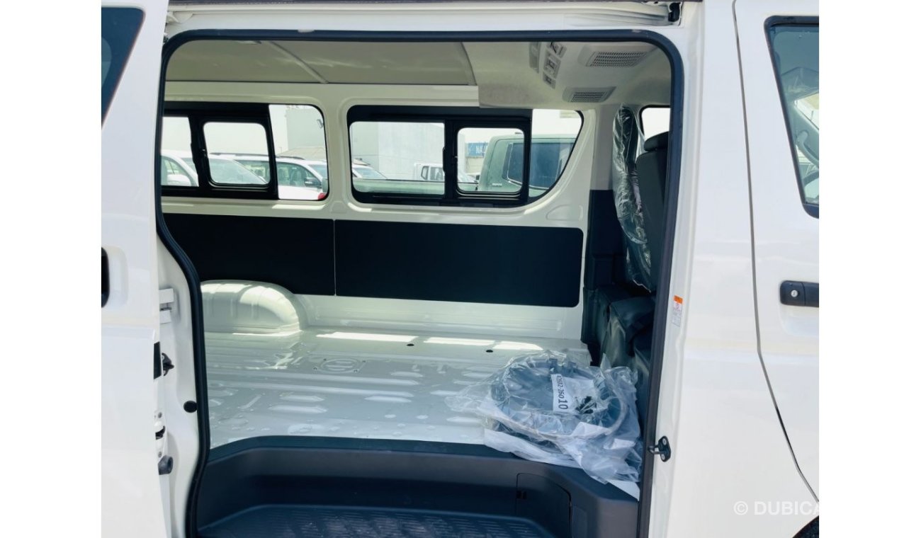 تويوتا هاياس Toyota Hiace 2.5l glass van, M/T, 2023 MY