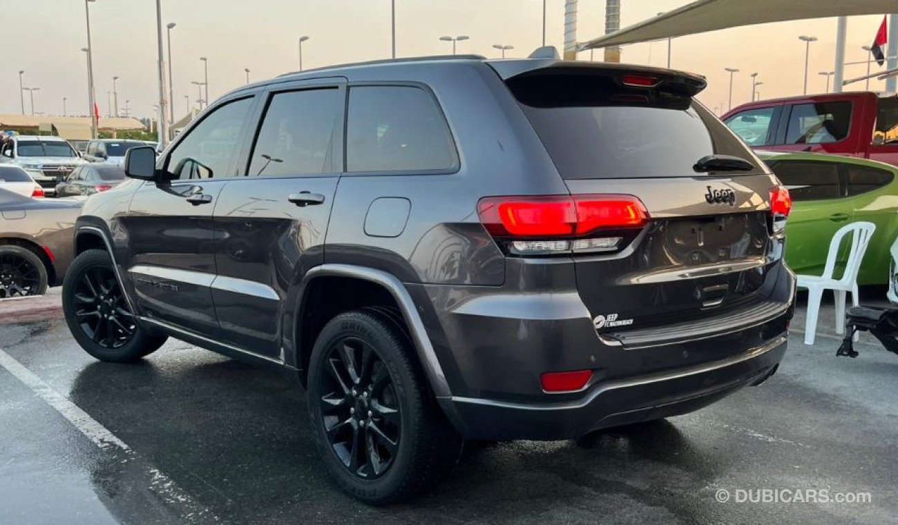 Jeep Grand Cherokee full option