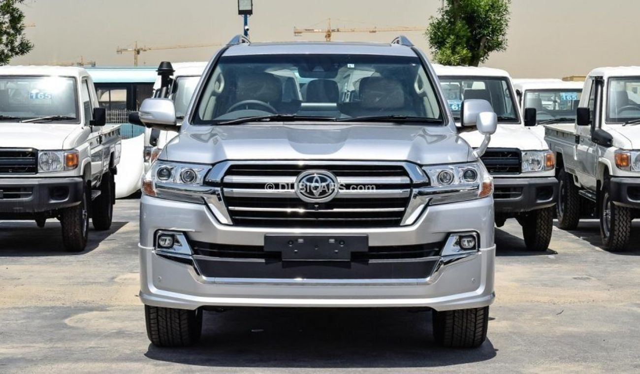 تويوتا لاند كروزر AXG 4.6L V8 Silver RHD (Export only)