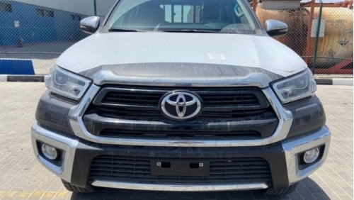 Toyota Hilux FULL OPTION WITH REAR A/C