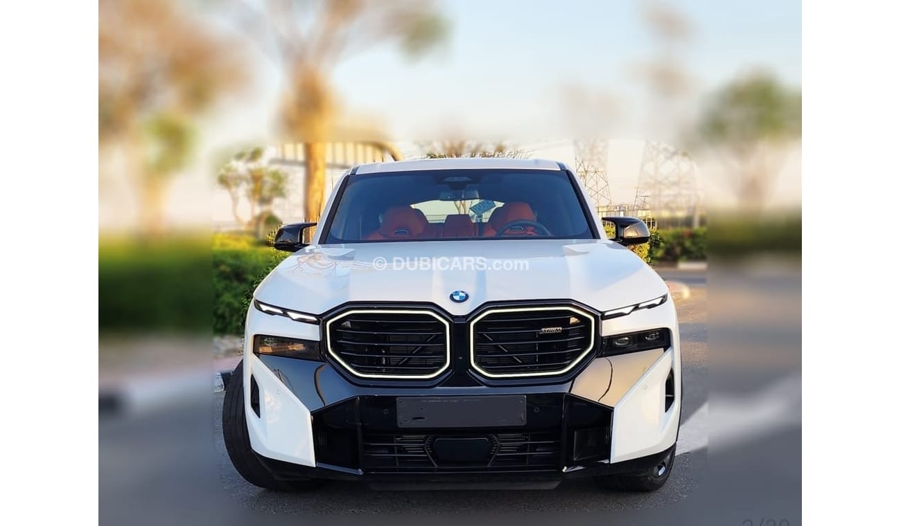 BMW XM V8 4.4L Hybrid TWIN-TURBO, AWD , 2023 GCC