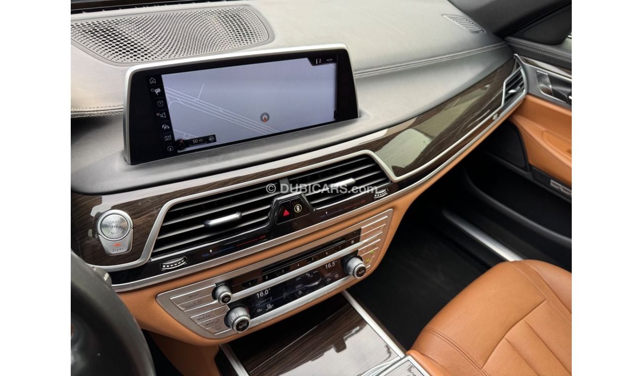 BMW 730Li Exclusive 2.0L