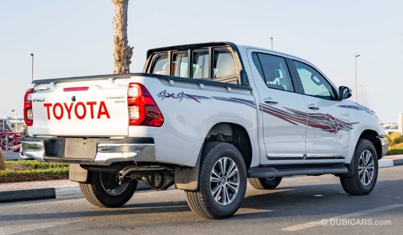 Toyota Hilux Automatic , 2.7 L , 4x4 , full option