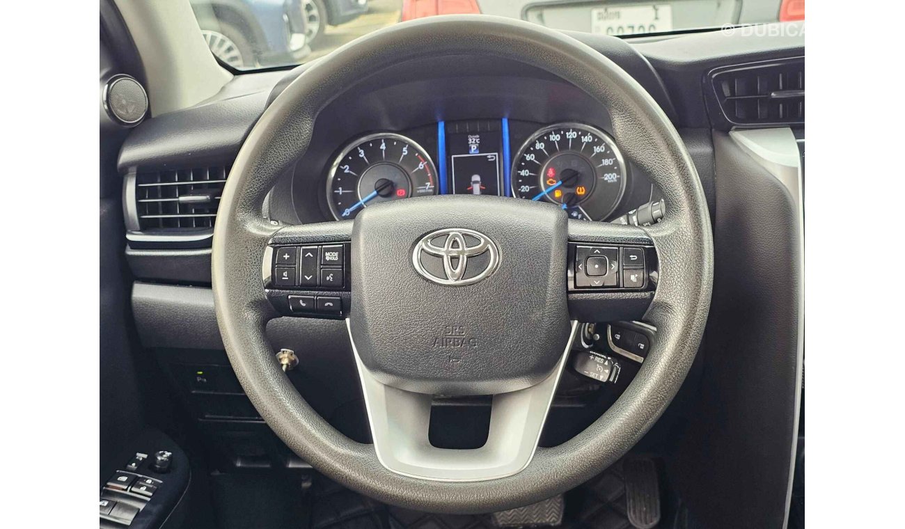 Toyota Fortuner EXR/ V4/ 4WD/ DVD REAR CAMERA/ LEATHER SEATS/ ORG MILEAGE/1189 MONTHLY/LOT#99205