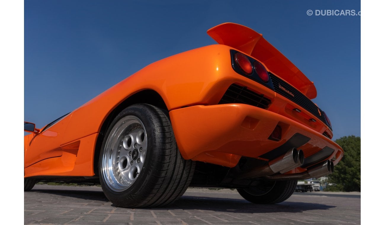 Lamborghini Diablo 2WD 5.7L V8