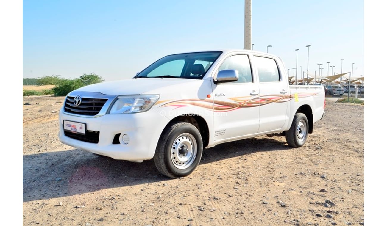 Toyota Hilux 4X2 2.0L DOUBLE CABIN PICK UP GCC SPECS