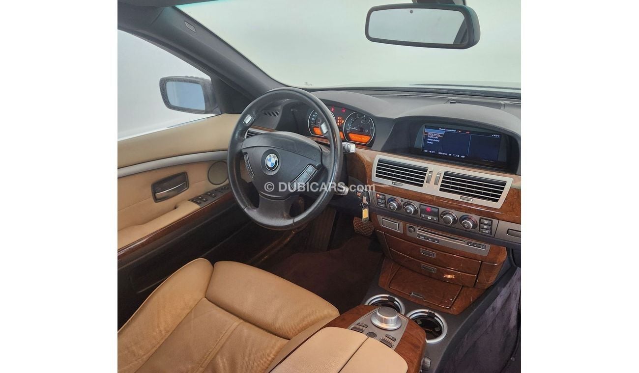 BMW 750Li V8 GCC FULL OPTION - PERFECT CONDITION