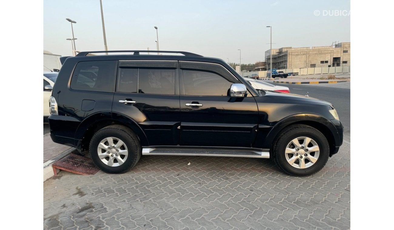 Mitsubishi Pajero GLS Top