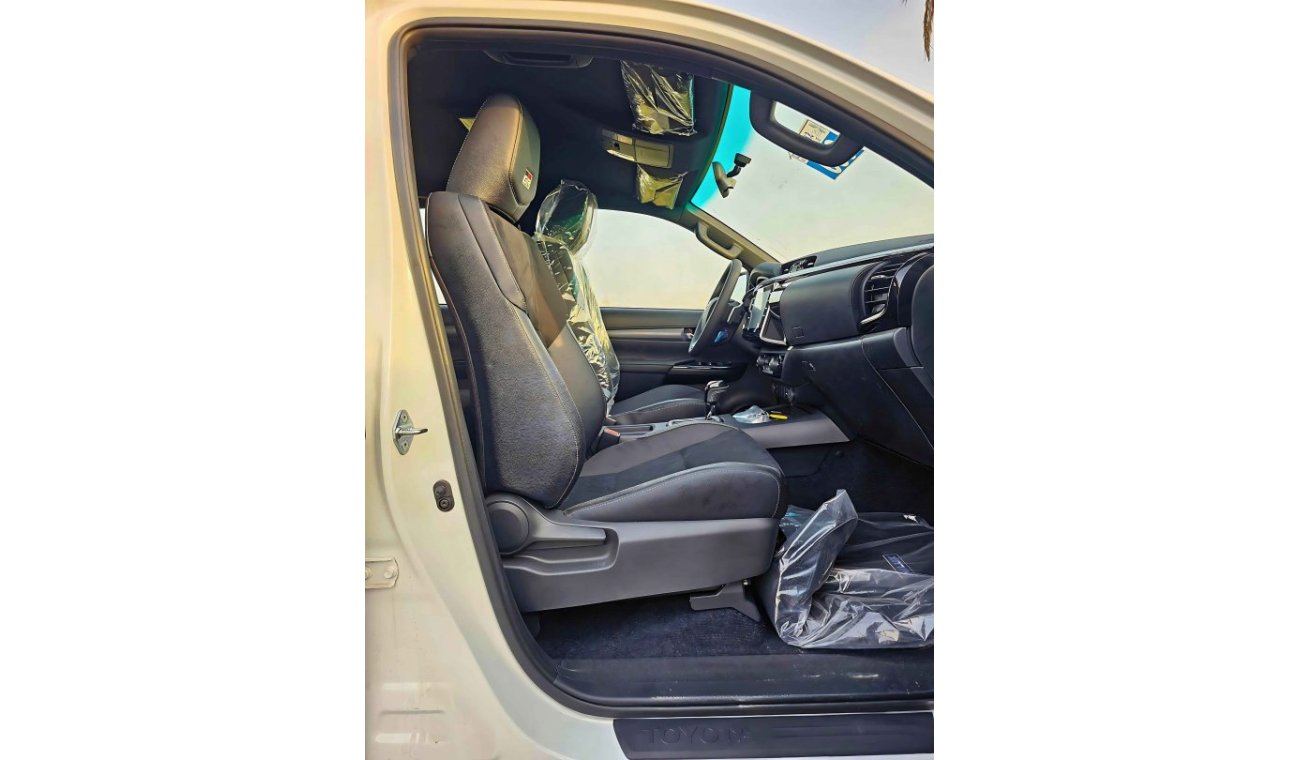 Toyota Hilux GR-S / V4 / 2.8L DIESEL / A/T / DVD / 360” Camera/ Roll Bar ( CODE # HDGR28AF)