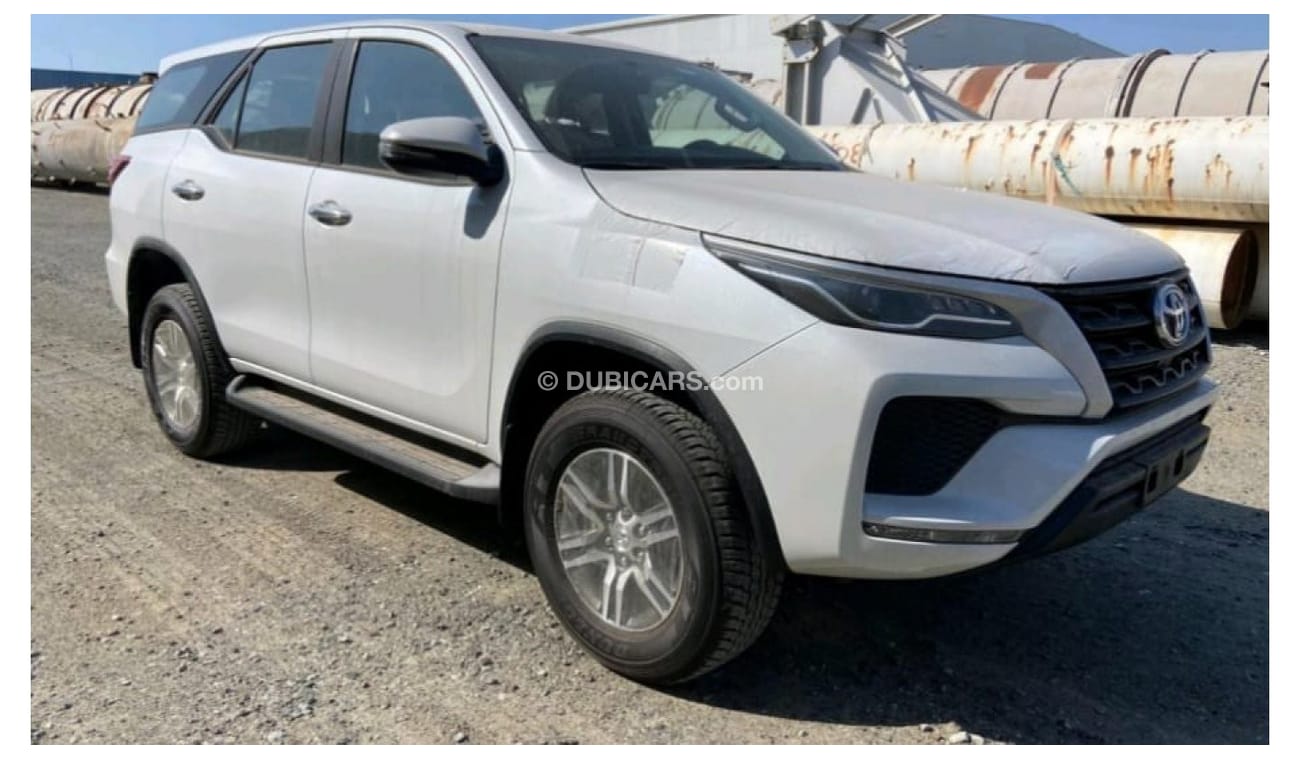 Toyota Fortuner 2023 FORTUNER 2.7L 4X4 GASOLINA MANUAL A/C