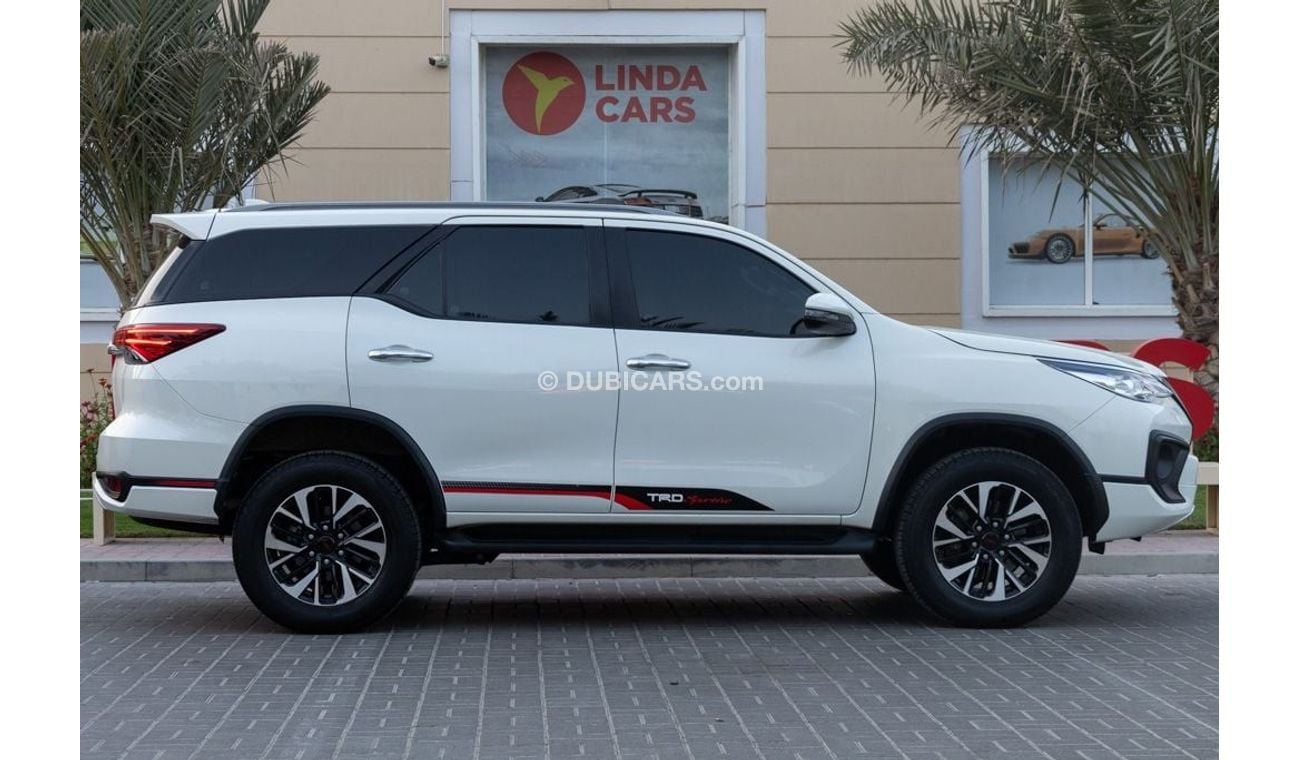 تويوتا فورتونر Toyota Fortuner TRD Sportivo 2018 GCC (LOW MILEAGE) under Warranty with Flexible Down-Payment.