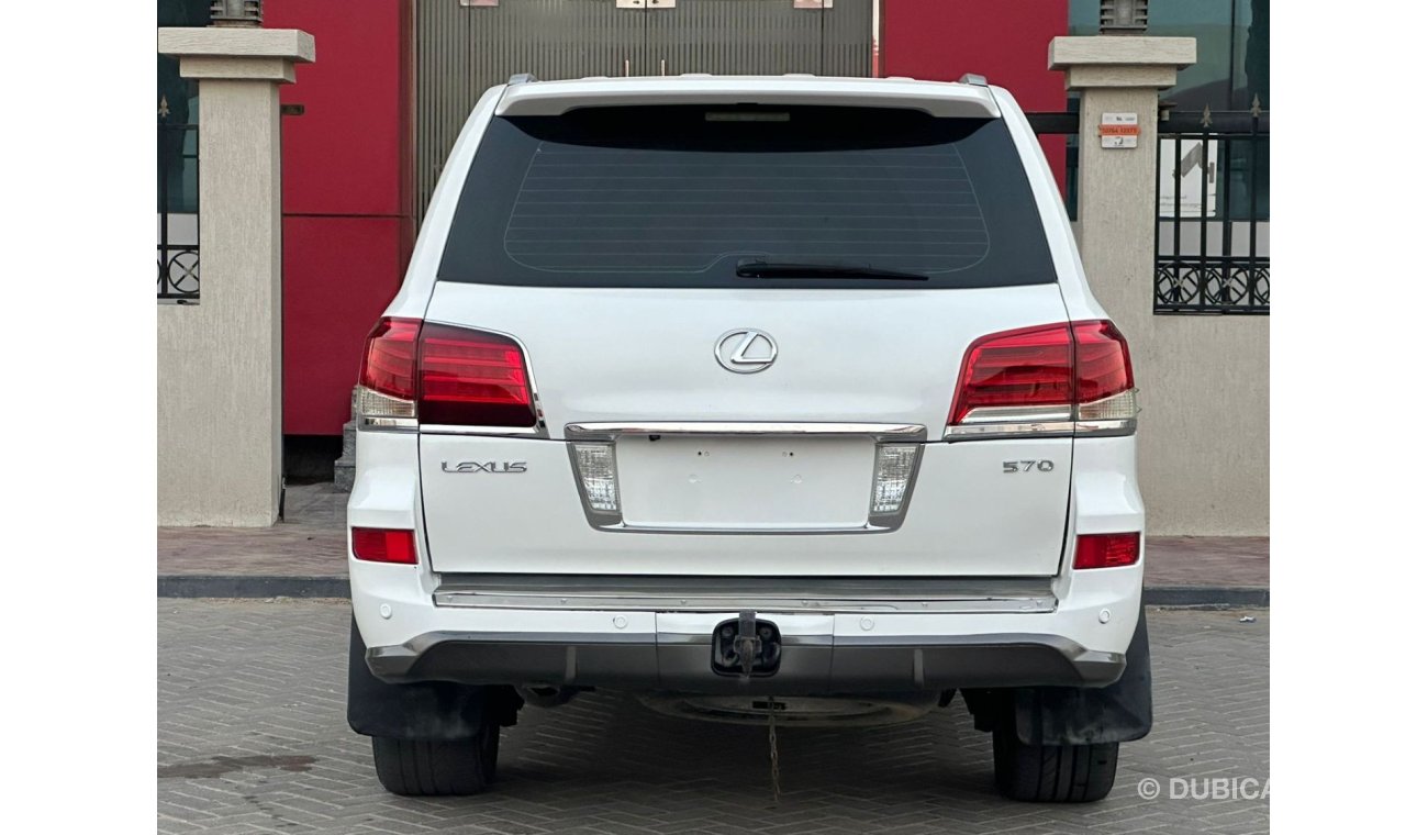 Lexus LX570