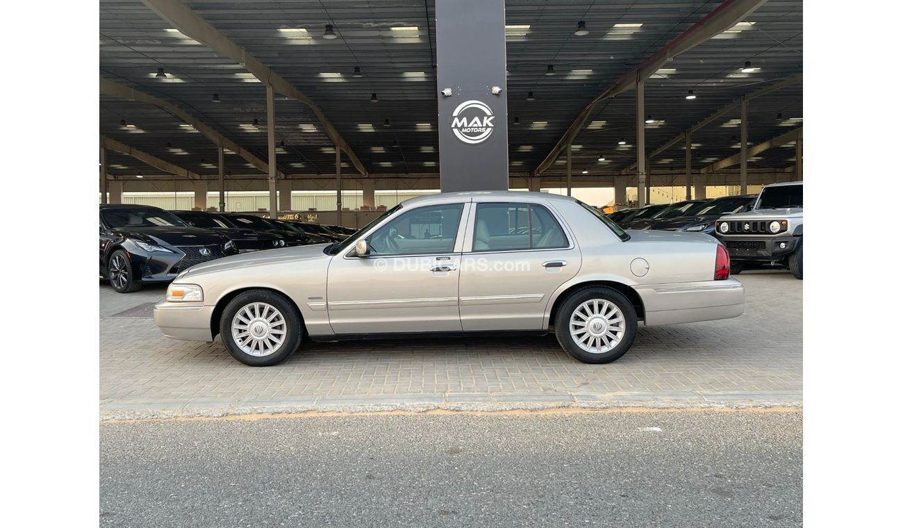 Mercury Grand Marquis UNLIMITED EDITION / 4.6L V8 / IN PERFECT CONDITION