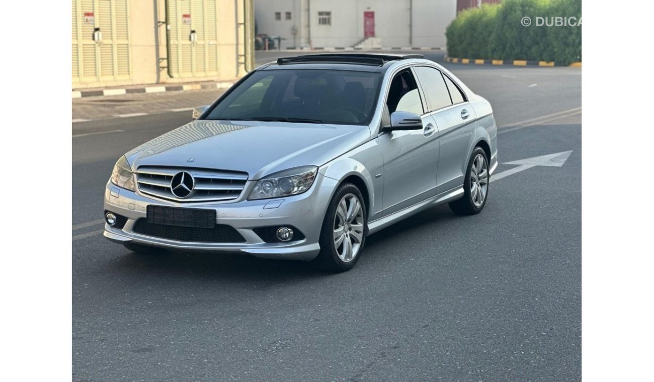 Mercedes-Benz C200