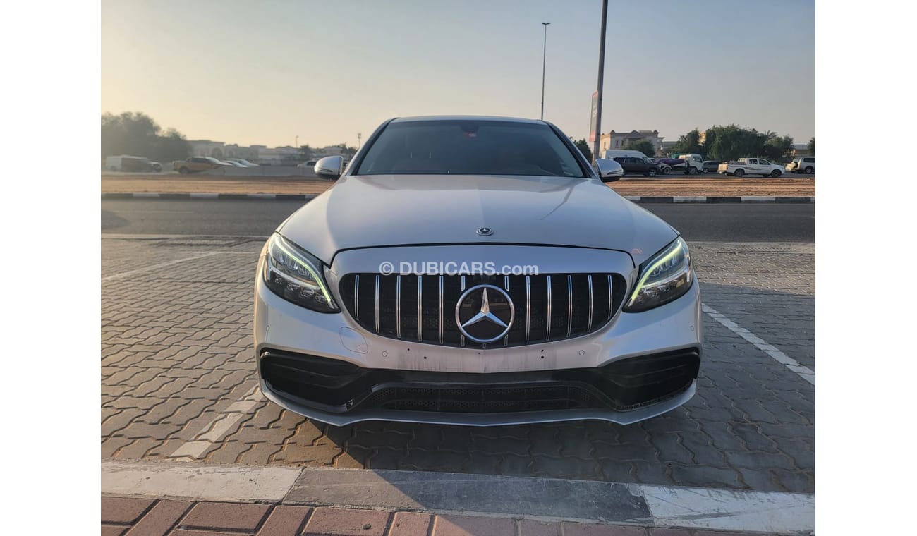 مرسيدس بنز C 300 Luxury 2.0L