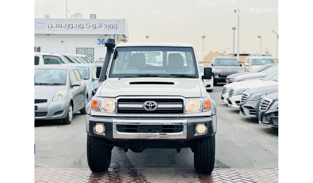 Toyota Land Cruiser Hard Top