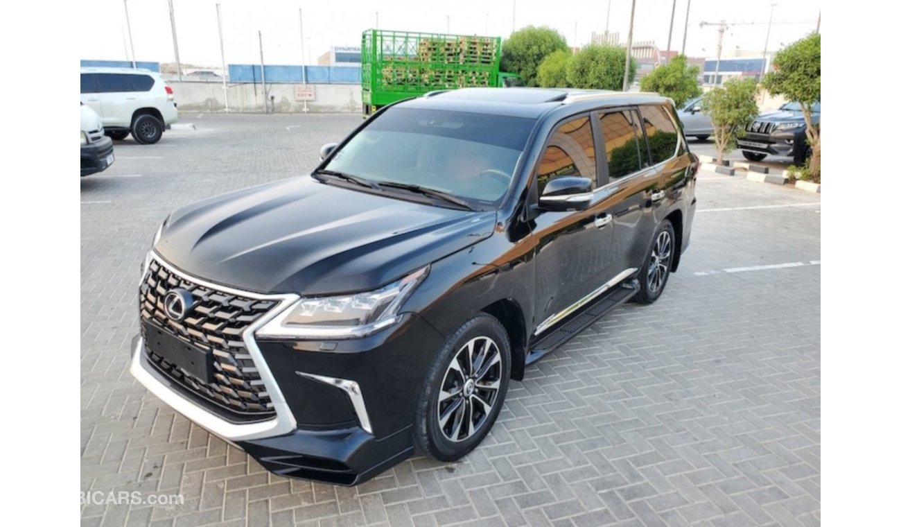 Lexus LX570 Lexus LX 570 2009 facelifted 2023 GCC FULL OPTION V8 petrol left hand drive