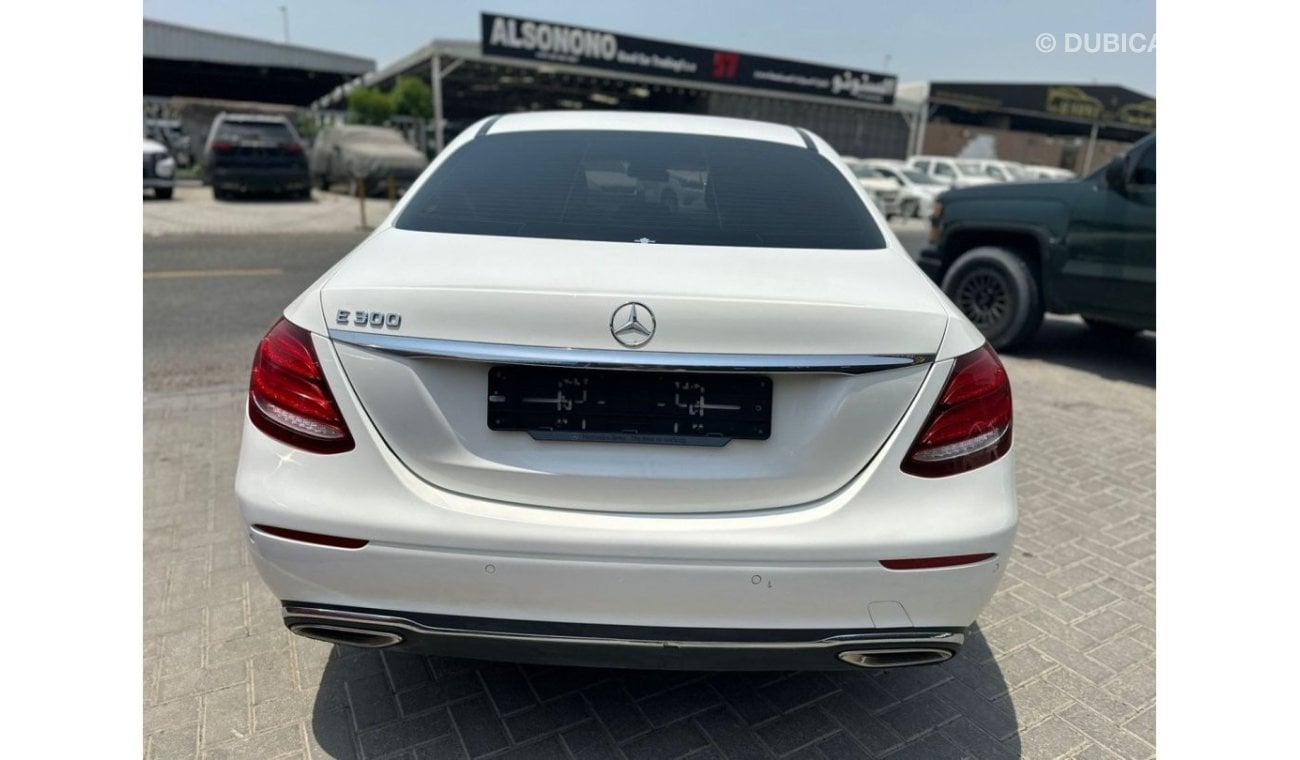 مرسيدس بنز E300 Std