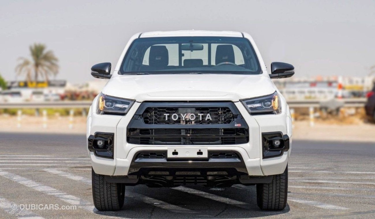 تويوتا هيلوكس DC GR SPORT 2.8D AT 4X4 - WHITE