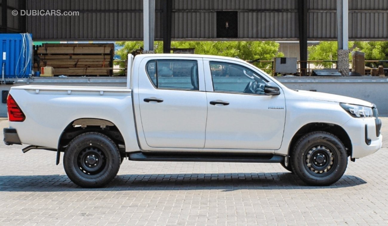 Toyota Hilux HILUX 2.4L MED MT P.WINDO DIESEL 2024