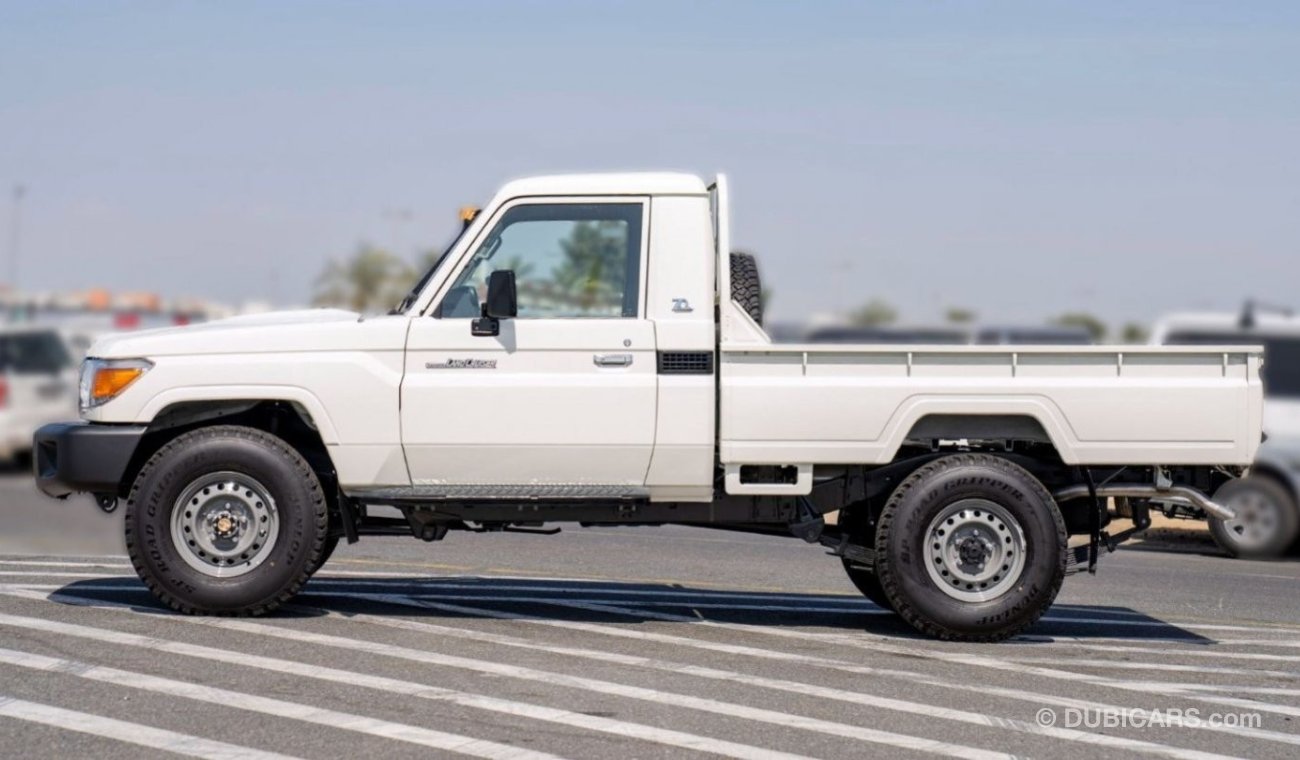 تويوتا لاند كروزر بيك آب (RHD) TOYOTA LAND CRUISER LC79SC 4.2D MT MY2023 – WHITE