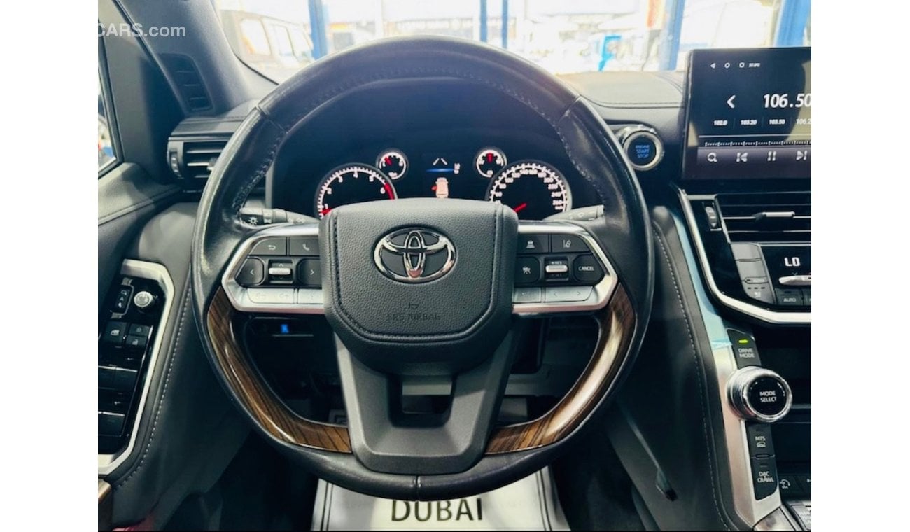 تويوتا لاند كروزر Toyota Land Cruiser 2022 VXR full options