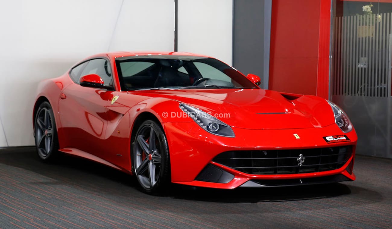 Used Ferrari F12 2013 for sale in Dubai - 65255