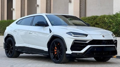 Lamborghini Urus Fully Loaded Under Warranty Till 2027