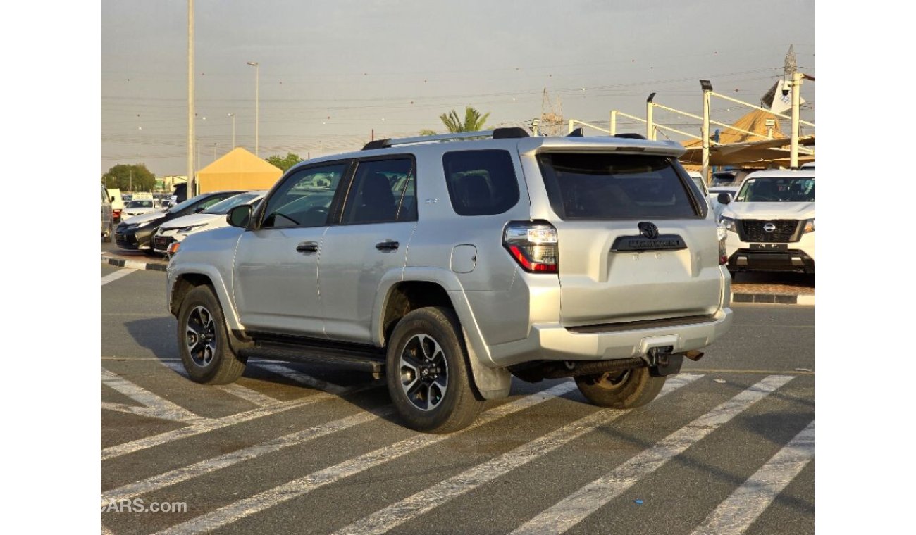 تويوتا 4Runner 2020 model 4X4 , leather seats and Rear camera